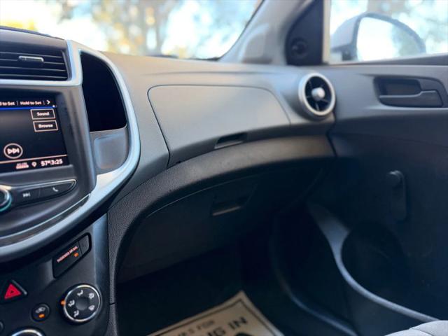 2020 Chevrolet Sonic FWD Hatchback 1FL 5-Door