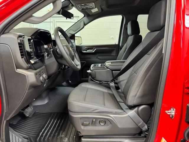 2026 Chevrolet Silverado 1500 4WD Crew Cab Standard Bed LT