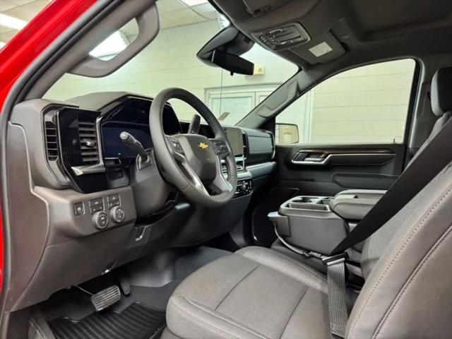 2026 Chevrolet Silverado 1500 4WD Crew Cab Standard Bed LT