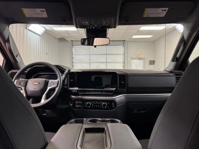 2026 Chevrolet Silverado 1500 4WD Crew Cab Standard Bed LT
