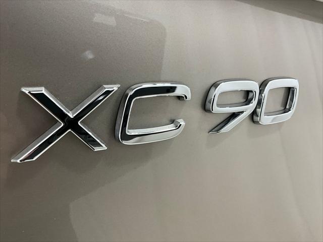 2026 Volvo XC90 Plug-In Hybrid Plus, T8 AWD, Electric/Gasoline, Bright, 7 Seats