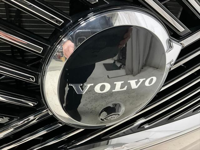2026 Volvo XC90 Plug-In Hybrid Plus, T8 AWD, Electric/Gasoline, Bright, 7 Seats