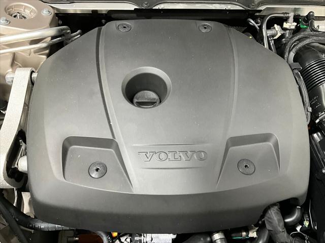 2026 Volvo XC90 Plug-In Hybrid Plus, T8 AWD, Electric/Gasoline, Bright, 7 Seats