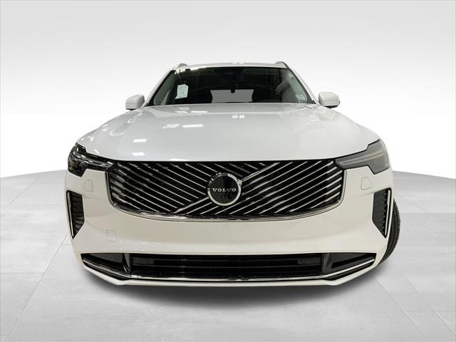 2026 Volvo XC90 Plus, B6 AWD Gas (mild hybrid), Gasoline, Bright, 7 Seats