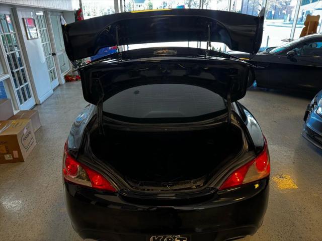 2011 Hyundai Genesis Coupe 2.0T