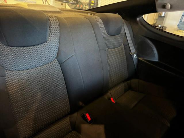 2011 Hyundai Genesis Coupe 2.0T