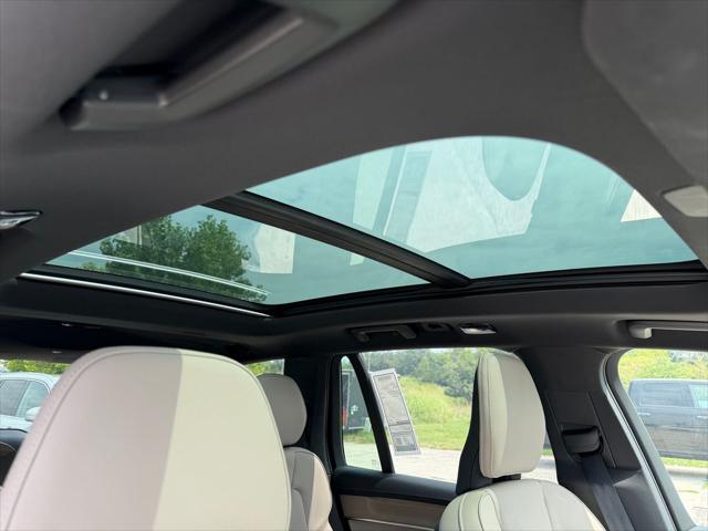 2026 Volvo XC90 Plus, B6 AWD Gas mild hybrid, Gasoline, Bright, 7 Seats