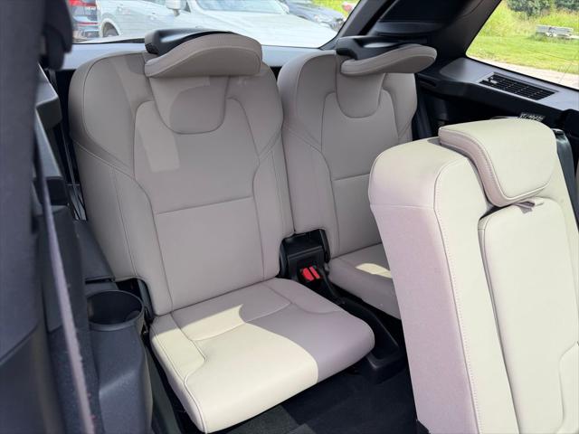 2026 Volvo XC90 Plus, B6 AWD Gas mild hybrid, Gasoline, Bright, 7 Seats