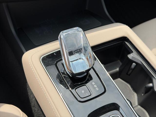 2026 Volvo XC90 Plus, B6 AWD Gas mild hybrid, Gasoline, Bright, 7 Seats