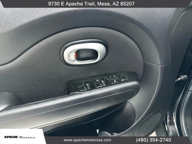 2015 Kia Soul Base