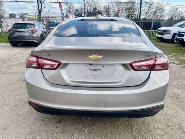 2022 Chevrolet Malibu FWD LT