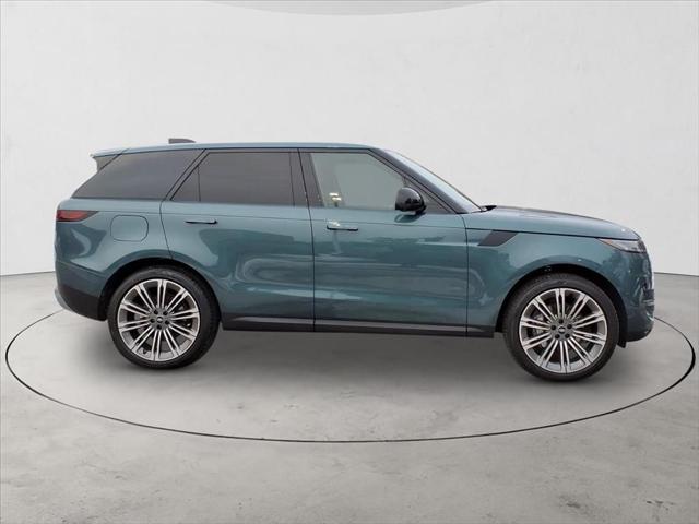 2025 Land Rover Range Rover Sport P360 SE