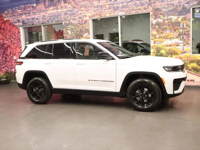 2026 Jeep Grand Cherokee Altitude 4x4