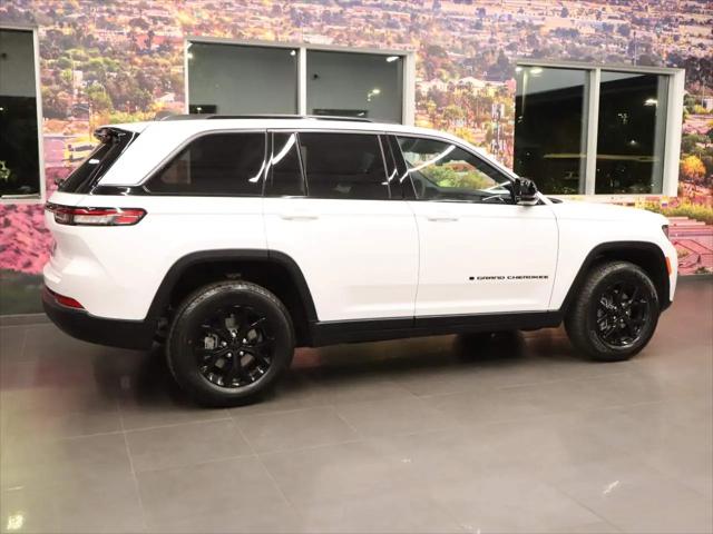 2026 Jeep Grand Cherokee Altitude 4x4