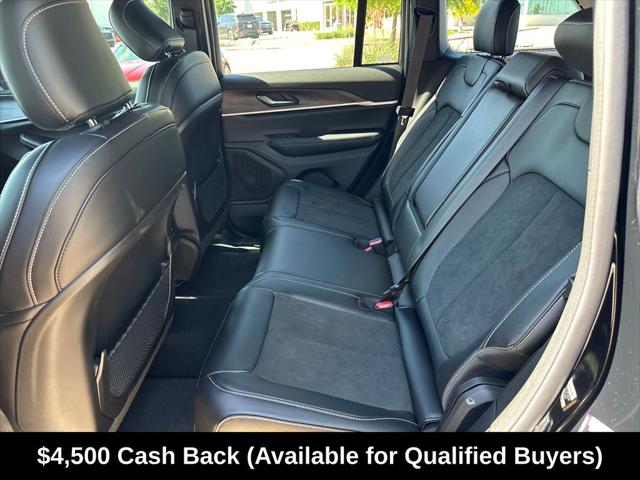 2026 Jeep Grand Cherokee Altitude 4x4