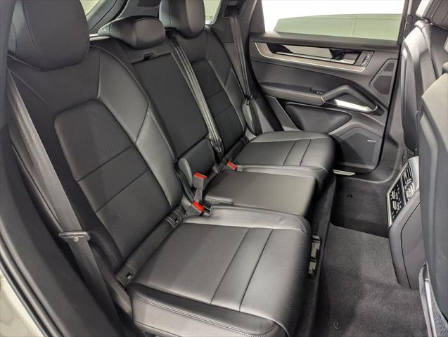 2026 Porsche Cayenne Unknown