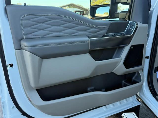 2025 Ford F-450 Platinum