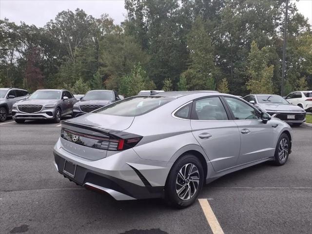 2026 Hyundai Sonata Hybrid Blue