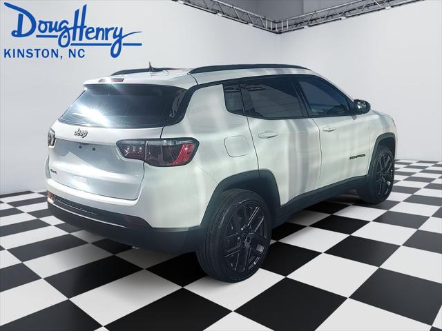 2026 Jeep Compass Latitude Altitude