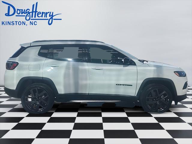 2026 Jeep Compass Latitude Altitude