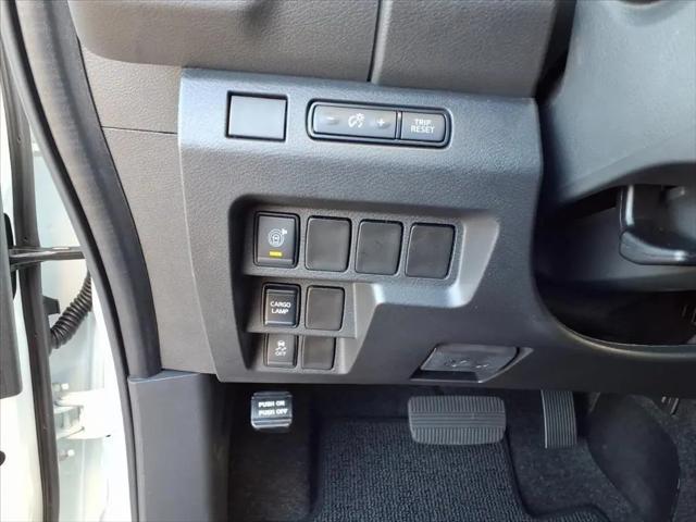 2026 Nissan Frontier Crew Cab SV 4x2