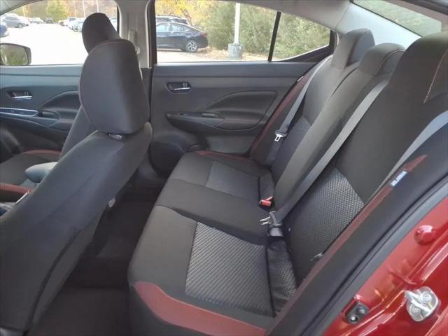 2025 Nissan Versa 1.6 SR