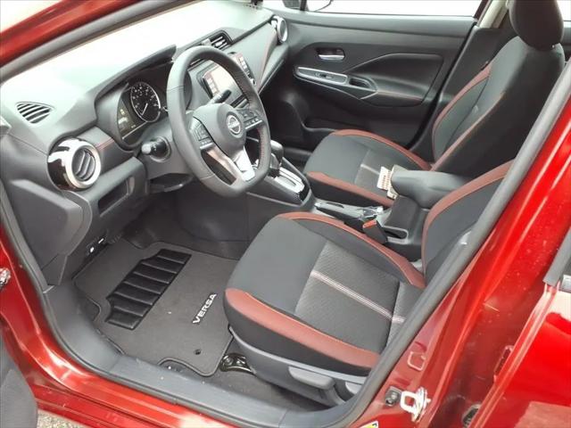 2025 Nissan Versa 1.6 SR