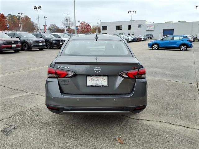 2025 Nissan Versa 1.6 SR