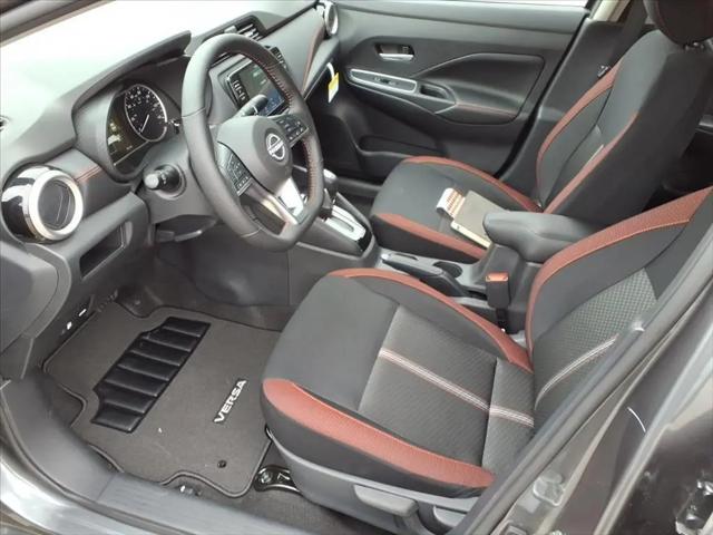2025 Nissan Versa 1.6 SR