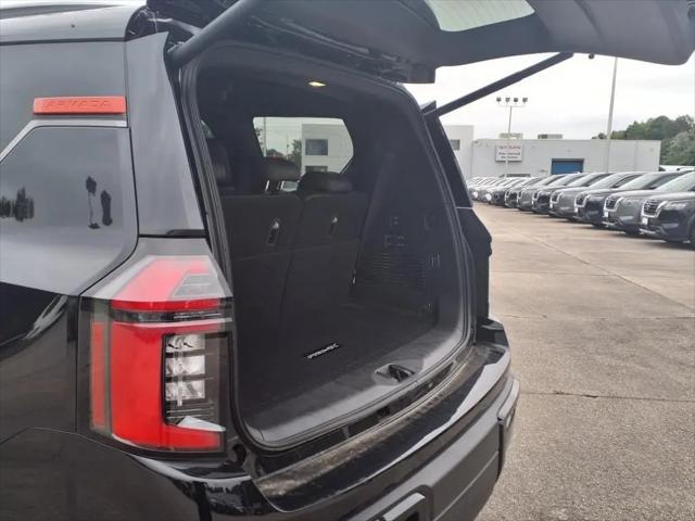 2025 Nissan Armada PRO-4X 4WD