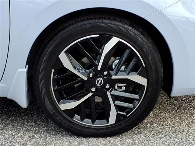 2025 Nissan Versa 1.6 SR