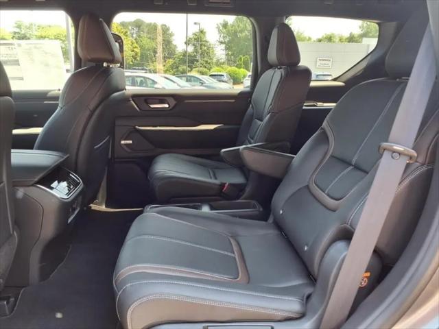 2025 Nissan Armada SL 4WD