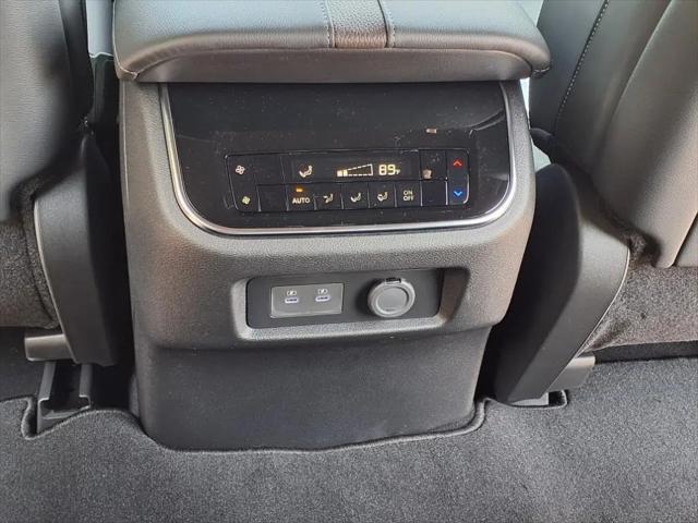2025 Nissan Armada SL 4WD