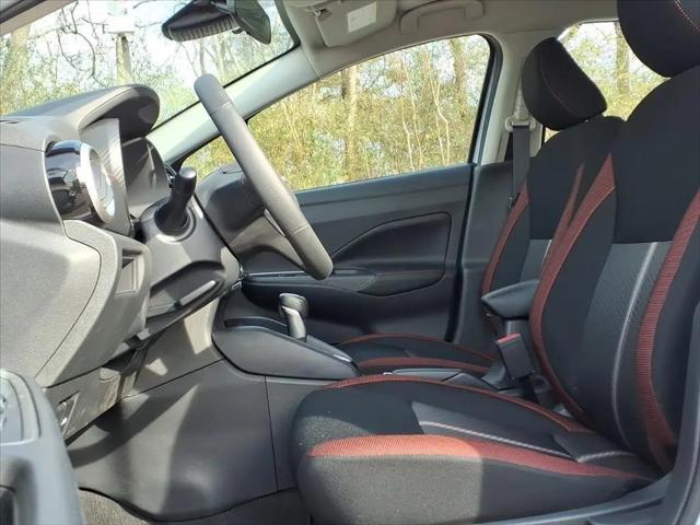 2025 Nissan Versa 1.6 SR