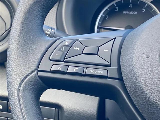 2025 Nissan Kicks S