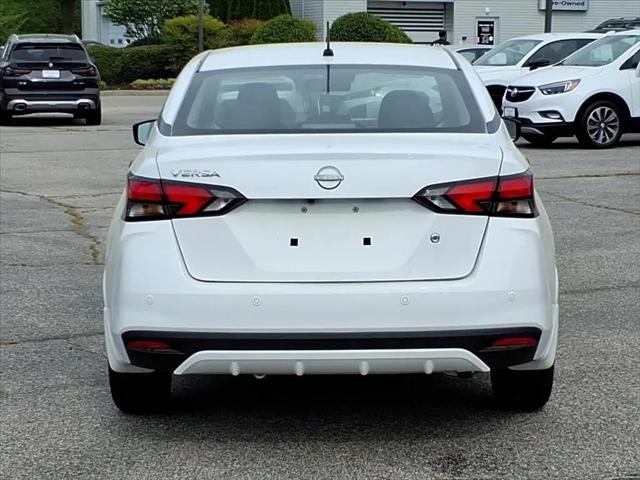 2025 Nissan Versa 1.6 S