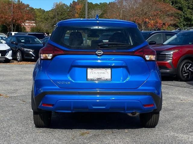 2025 Nissan Kicks S