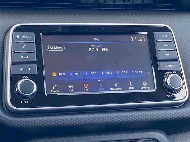 2025 Nissan Kicks S