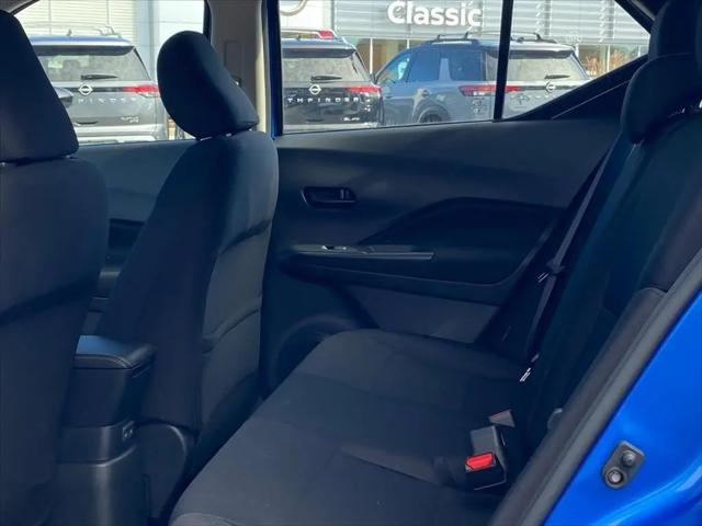 2025 Nissan Kicks S