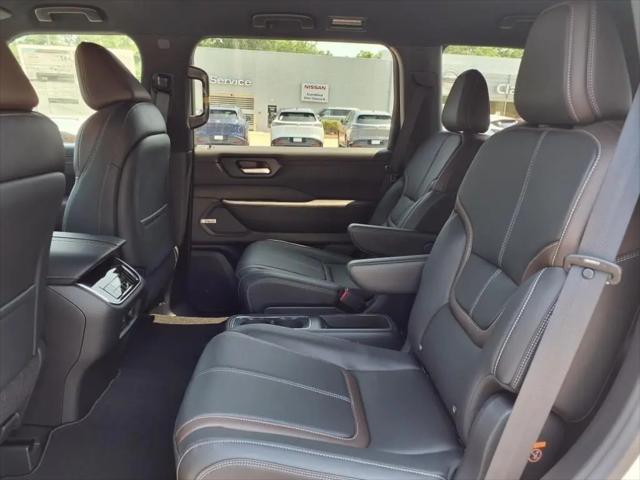 2025 Nissan Armada SL 4WD