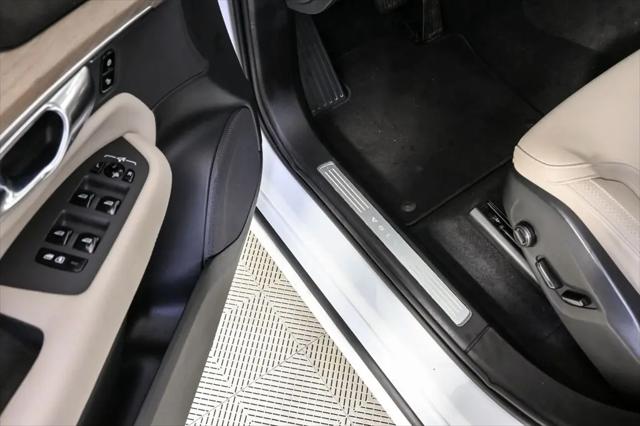 2025 Volvo XC90 B6 Plus 7-Seater