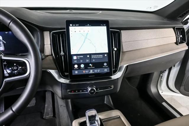 2025 Volvo XC90 B6 Plus 7-Seater
