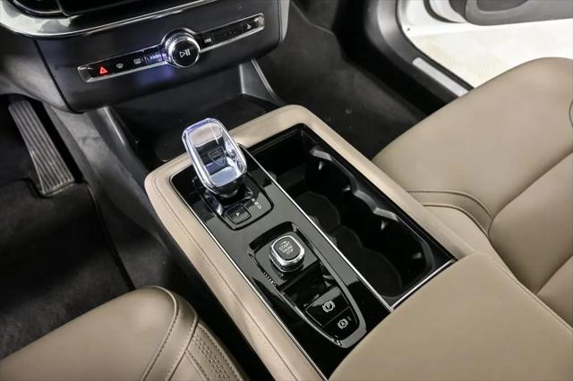 2025 Volvo XC90 B6 Plus 7-Seater