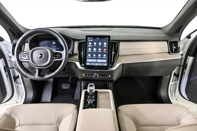2025 Volvo XC90 B6 Plus 7-Seater
