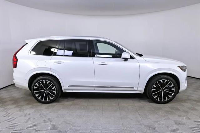 2025 Volvo XC90 B6 Plus 7-Seater