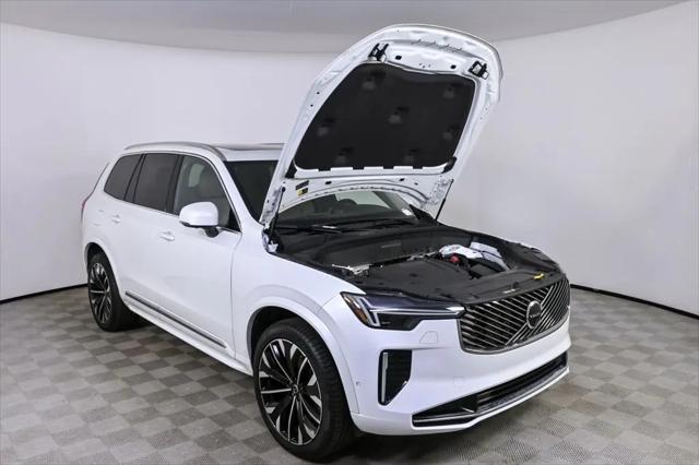 2025 Volvo XC90 B6 Plus 7-Seater