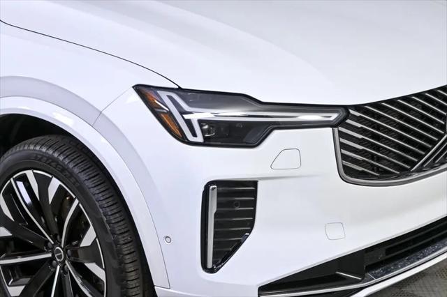 2025 Volvo XC90 B6 Plus 7-Seater