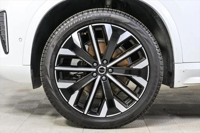 2025 Volvo XC90 B6 Plus 7-Seater