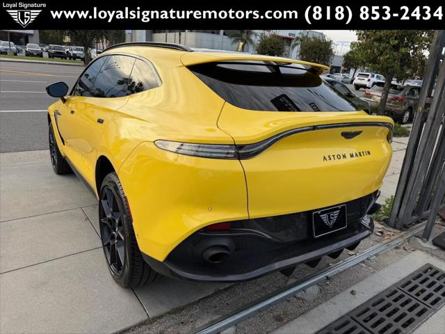 2021 Aston Martin DBX Standard