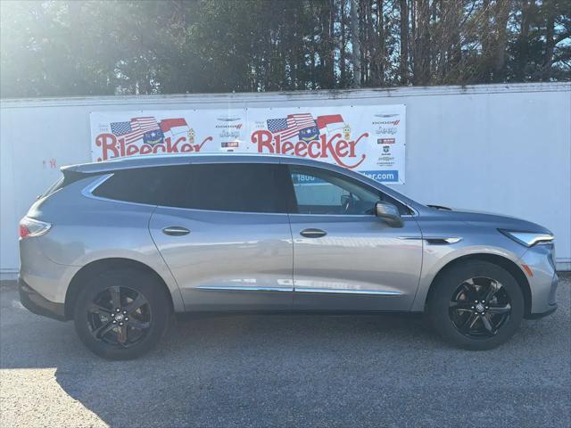 2024 Buick Enclave Essence FWD